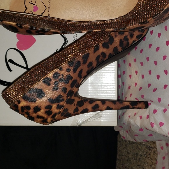 P♡K leopard print & gold spikes super high heels pumps Faris Brzmet sz 7.5 - Picture 4 of 16